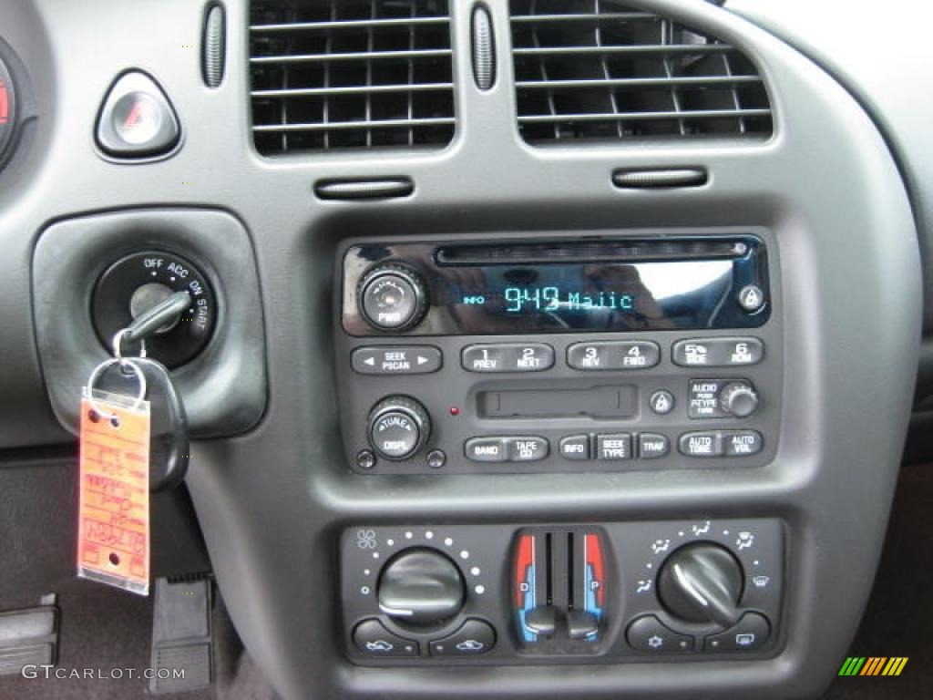 2004 Monte Carlo SS - Victory Red / Ebony Black photo #20