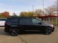 Brilliant Black Crystal Pearl - Pacifica Touring AWD Photo No. 4