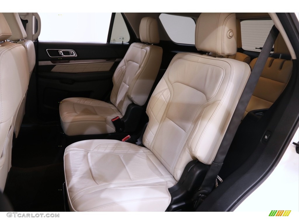 2018 Explorer Platinum 4WD - White Platinum / Medium Soft Ceramic photo #21
