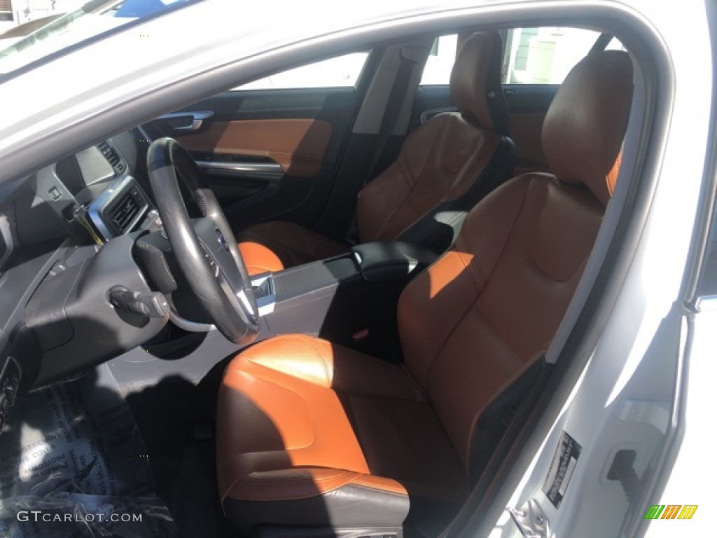 2018 S60 T5 AWD - Ice White / Beechwood/Off Black photo #12