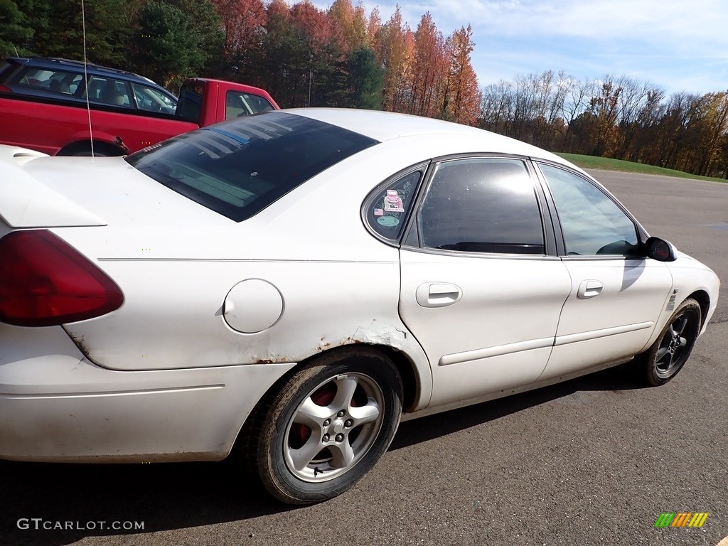 2003 Taurus SES - Vibrant White / Medium Graphite photo #4
