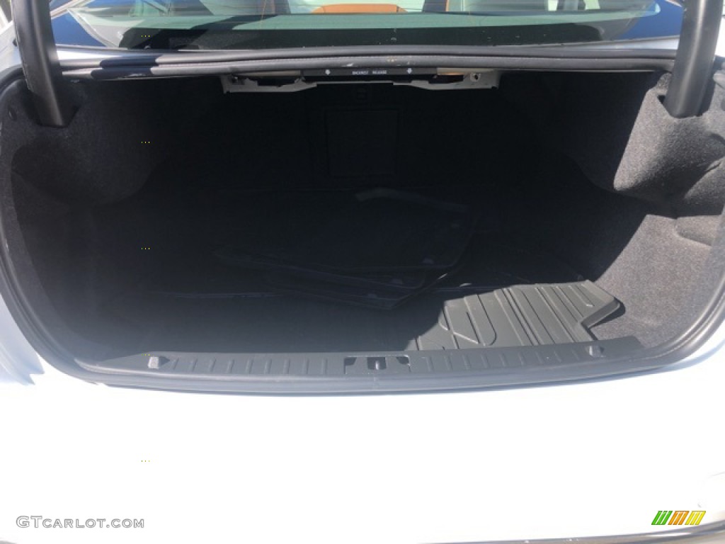 2018 S60 T5 AWD - Ice White / Beechwood/Off Black photo #25