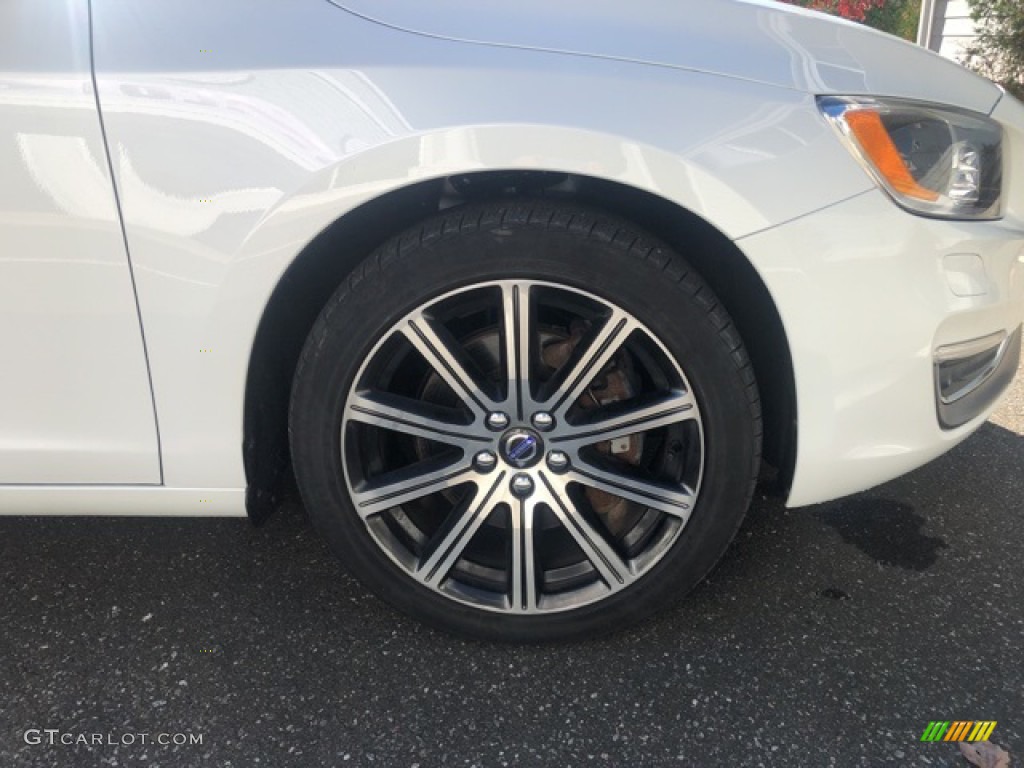 2018 S60 T5 AWD - Ice White / Beechwood/Off Black photo #37