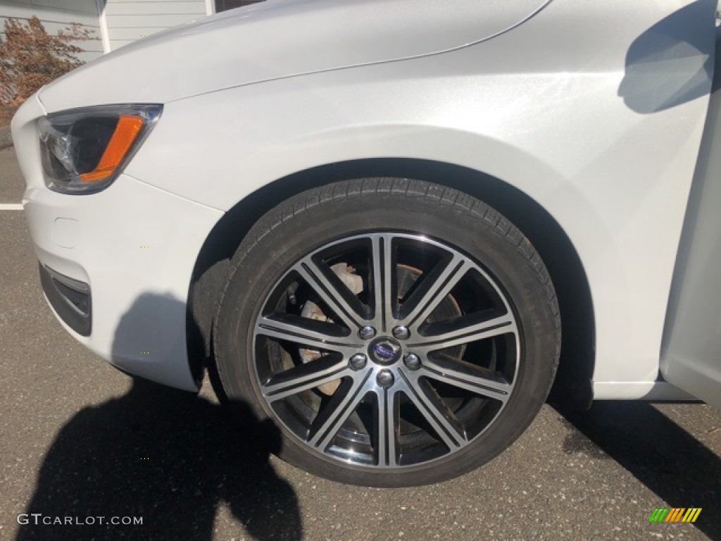 2018 S60 T5 AWD - Ice White / Beechwood/Off Black photo #38
