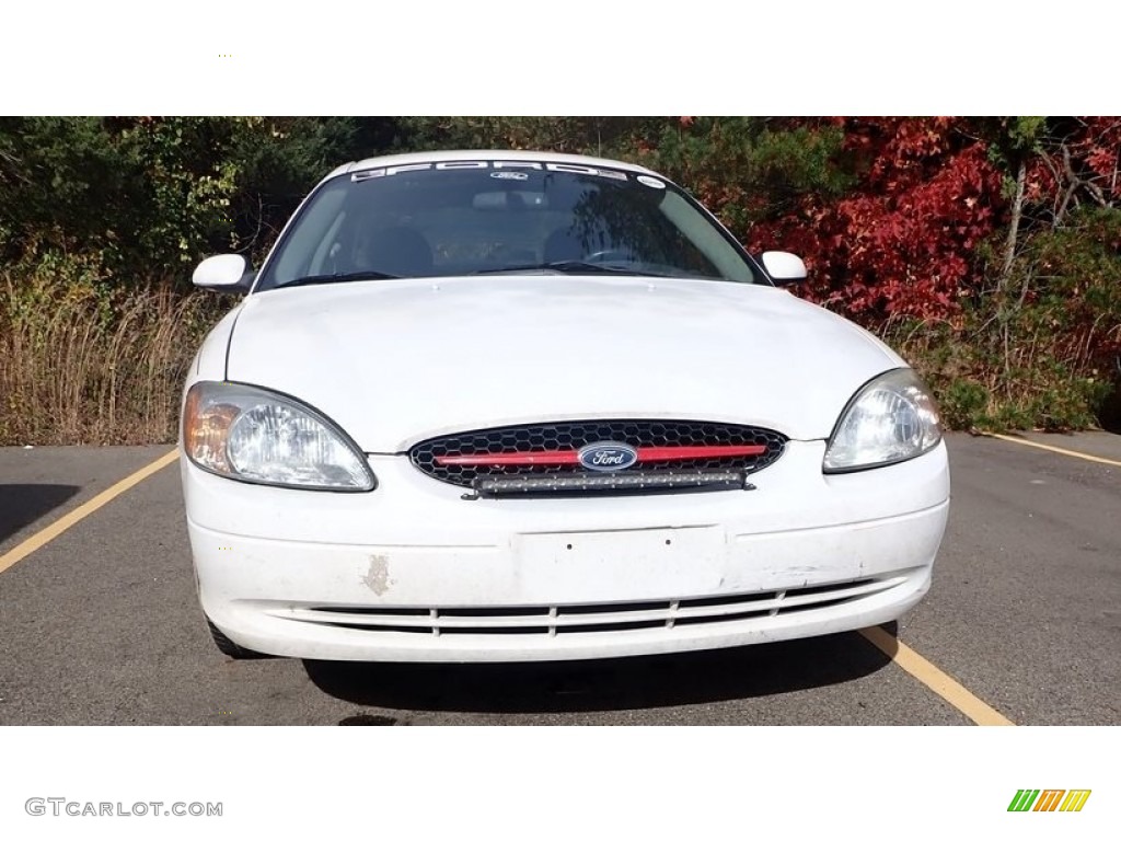 2003 Taurus SES - Vibrant White / Medium Graphite photo #17