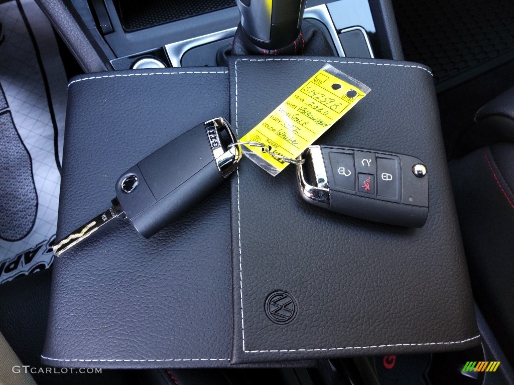 2020 Volkswagen Golf GTI Autobahn Keys Photos