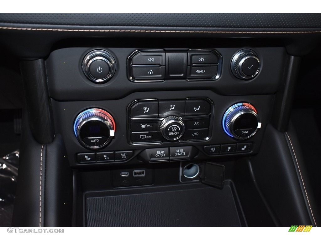 2022 GMC Yukon XL AT4 4WD Controls Photos