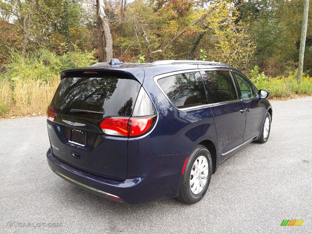 2018 Pacifica Touring L - Jazz Blue Pearl / Black/Alloy photo #7