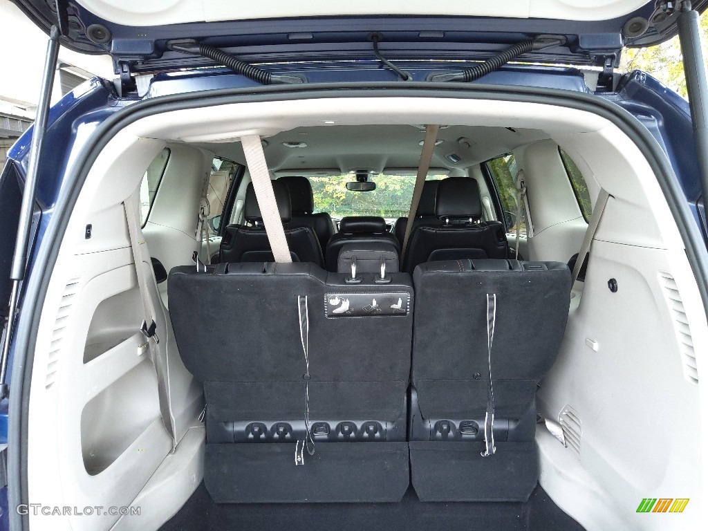 2018 Pacifica Touring L - Jazz Blue Pearl / Black/Alloy photo #16