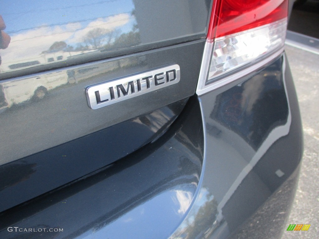 2016 Chevrolet Impala Limited LT Marks and Logos Photos