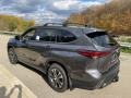 Magnetic Gray Metallic 2022 Toyota Highlander XLE AWD Exterior