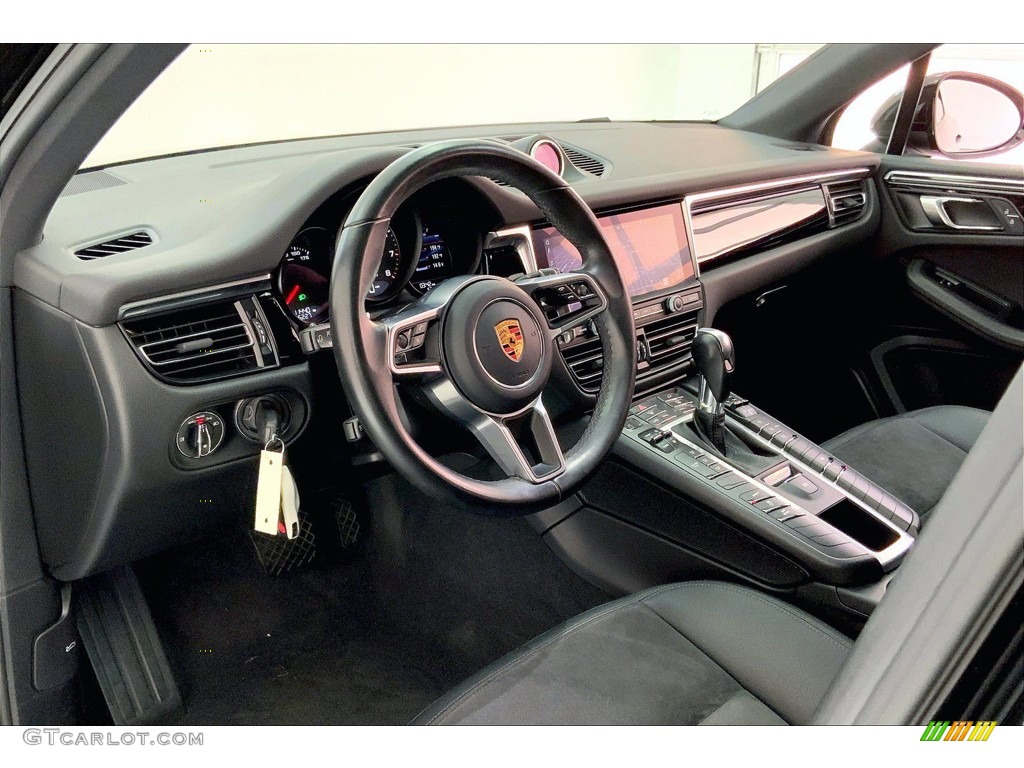 Black Interior 2020 Porsche Macan Standard Macan Model Photo #143165862