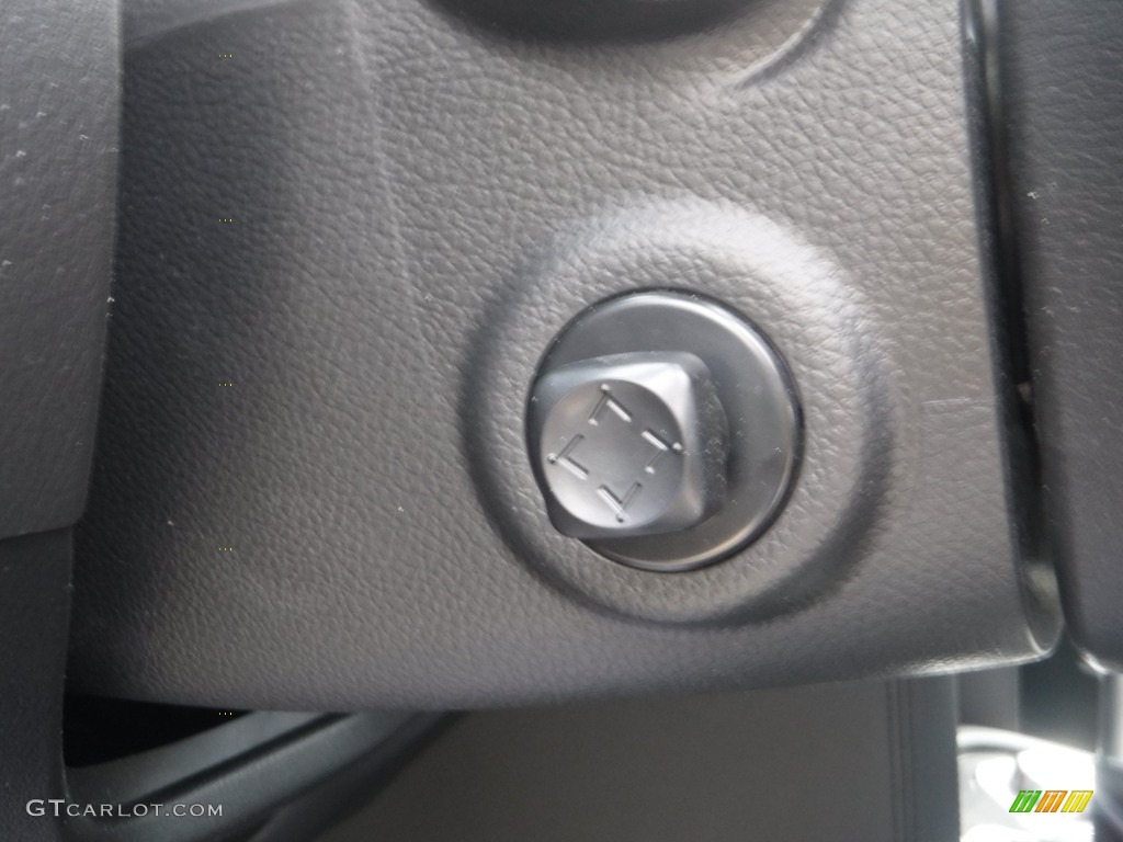 2021 Armada Midnight Edition 4x4 - Super Black / Charcoal photo #21