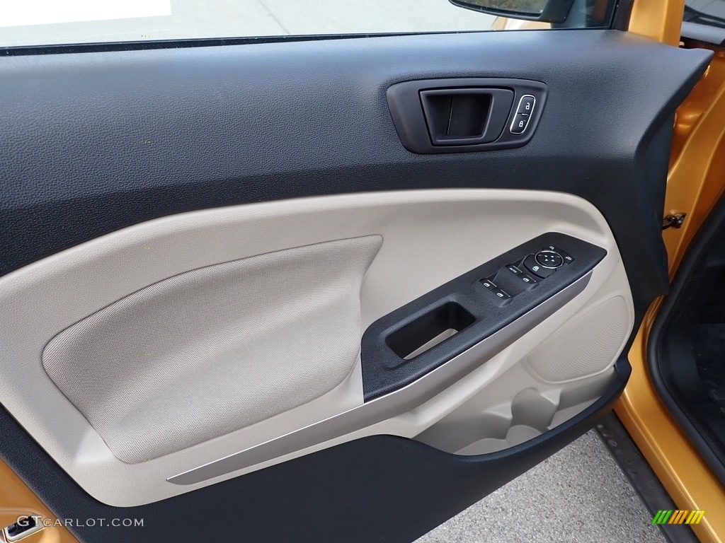 2021 Ford EcoSport S 4WD Door Panel Photos
