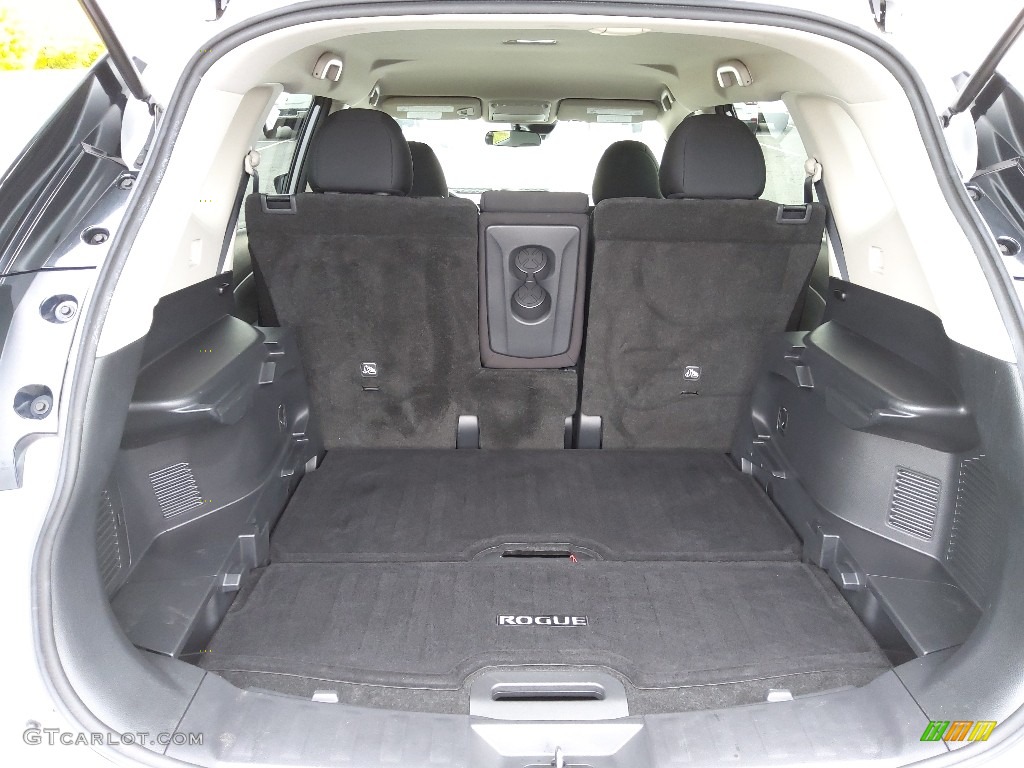 2019 Nissan Rogue S Trunk Photos