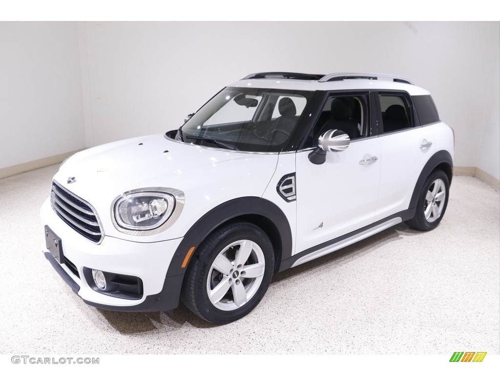 2018 Countryman Cooper ALL4 - Light White / Carbon Black photo #3