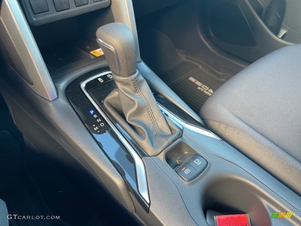 2022 Toyota Corolla Cross LE Transmission Photos