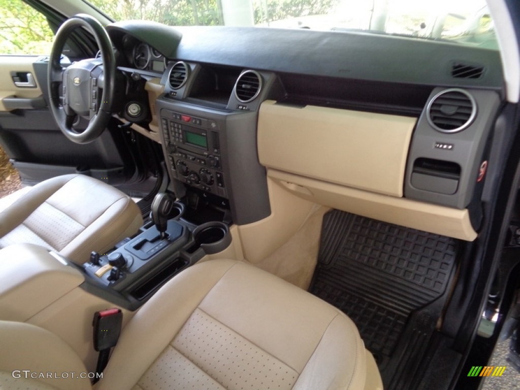 2006 LR3 V8 SE - Java Black Pearl / Alpaca Beige photo #70