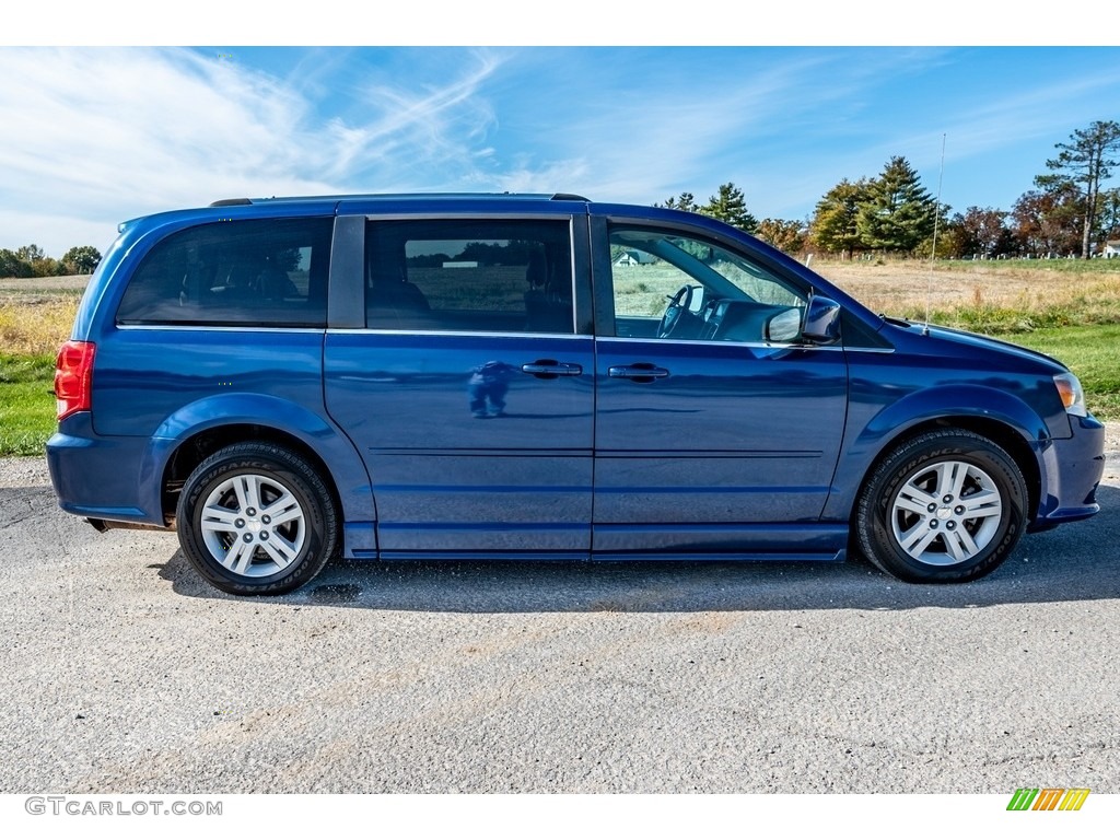 2011 Grand Caravan Crew - Deep Water Blue Pearl / Black/Light Graystone photo #3