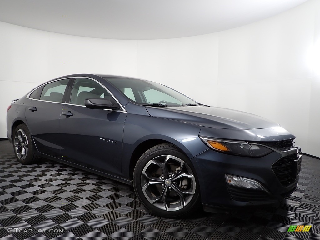 2019 Malibu RS - Shadow Gray Metallic / Jet Black photo #3