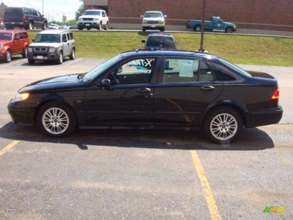 2005 9-5 Arc Sedan - Black / Granite Gray photo #1