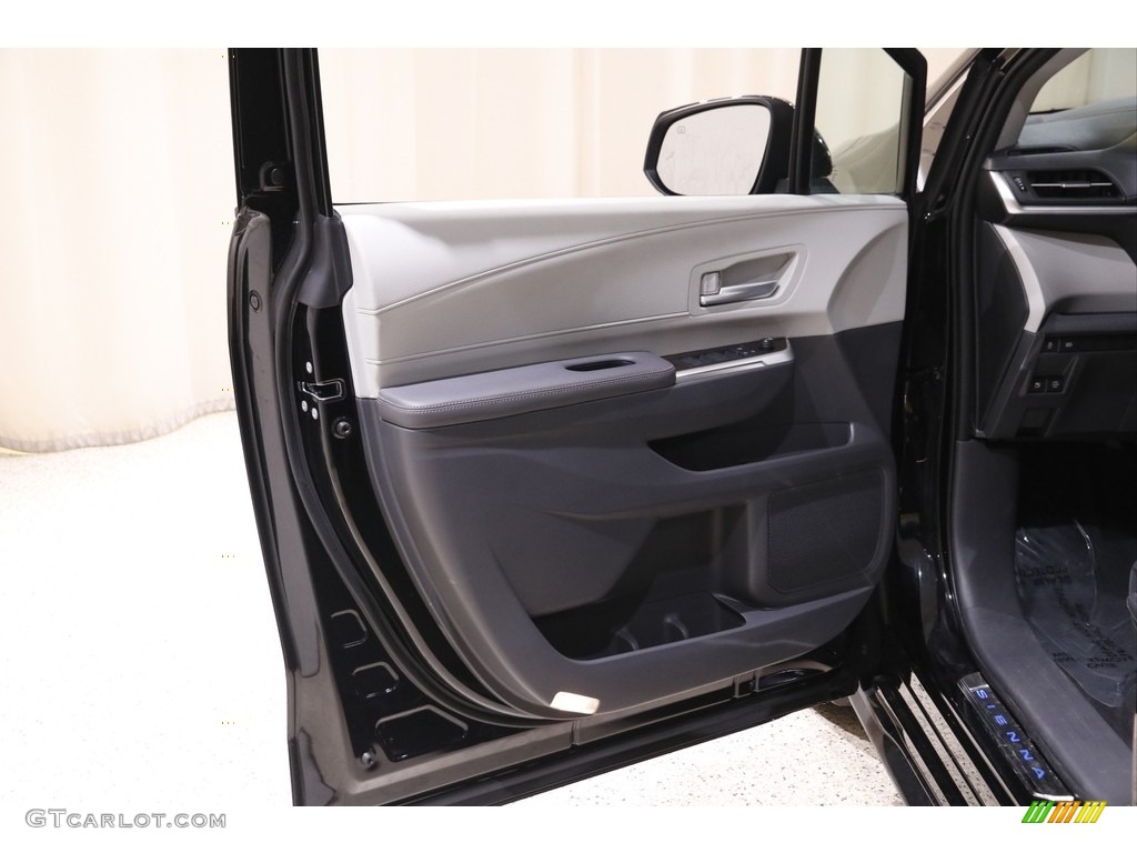 2021 Toyota Sienna XLE AWD Hybrid Graphite Door Panel Photo #143187437