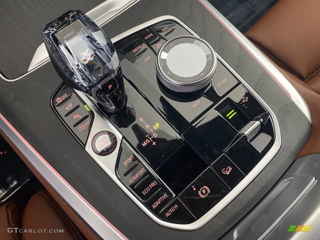 2022 BMW X7 M50i Transmission Photos