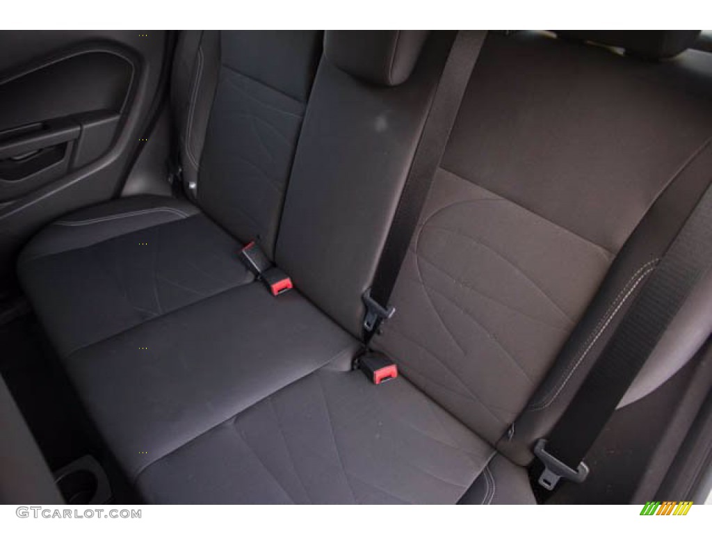 2019 Fiesta SE Hatchback - Ingot Silver / Charcoal Black photo #18