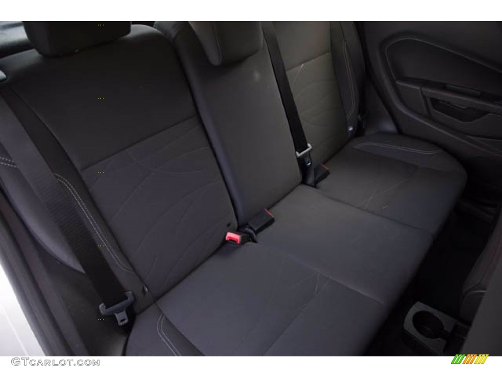 2019 Fiesta SE Hatchback - Ingot Silver / Charcoal Black photo #21