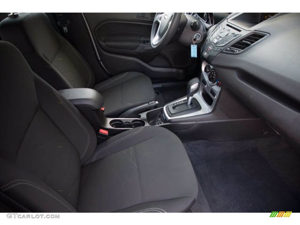 2019 Fiesta SE Hatchback - Ingot Silver / Charcoal Black photo #22