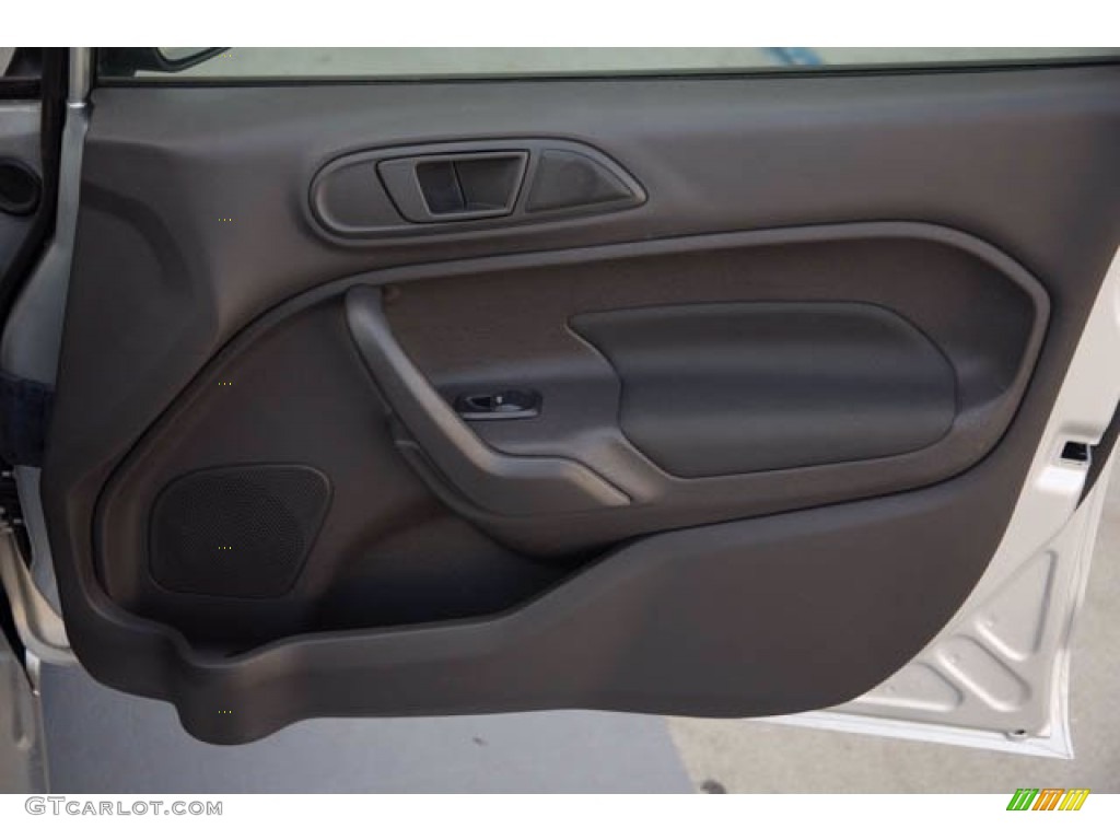 2019 Fiesta SE Hatchback - Ingot Silver / Charcoal Black photo #31