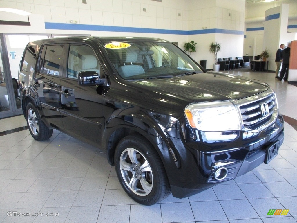 Crystal Black Pearl 2015 Honda Pilot SE 4WD Exterior Photo #143197318