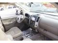 2017 Glacier White Nissan Frontier SV King Cab 4x4  photo #13