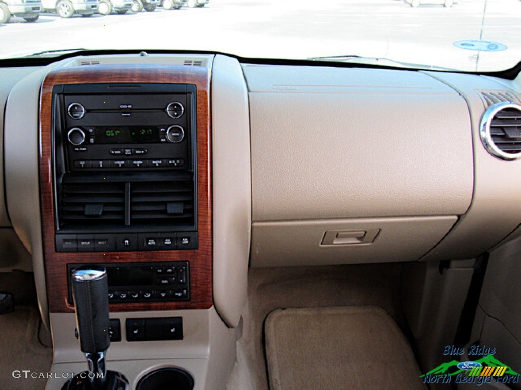 2010 Explorer Eddie Bauer 4x4 - White Platinum Tri-Coat / Camel photo #17