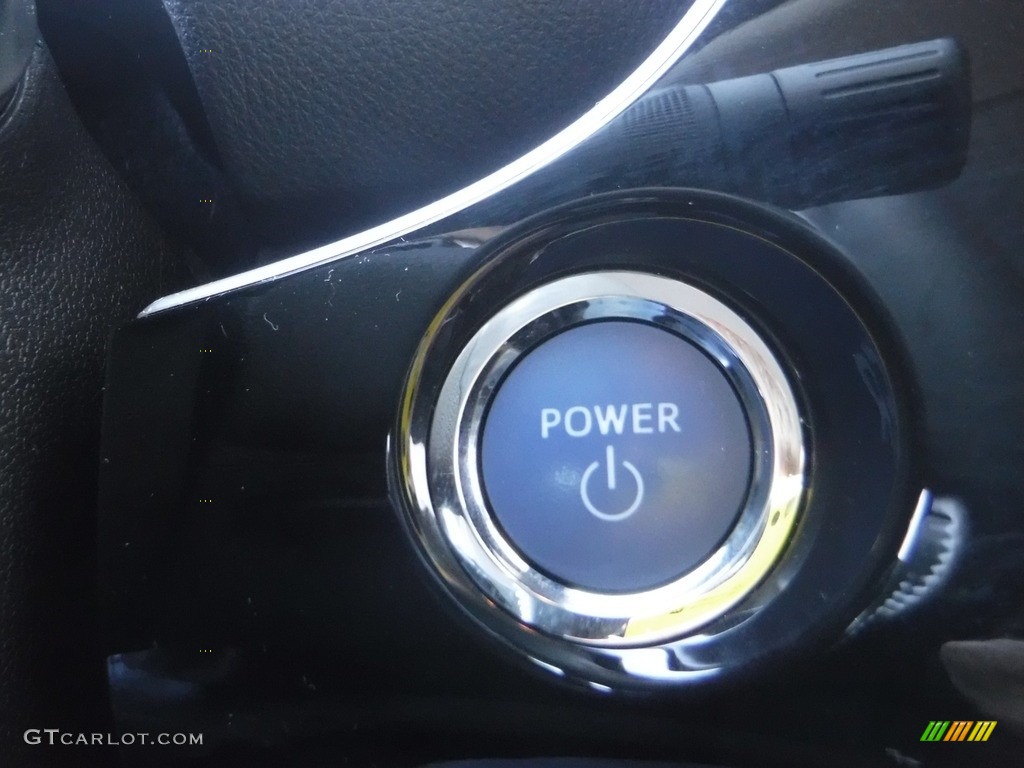 2020 Prius L Eco - Super White / Black photo #19