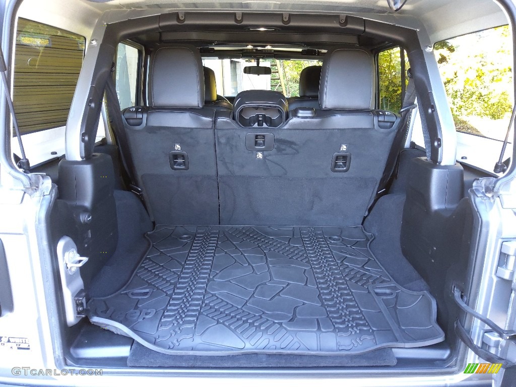 2020 Wrangler Unlimited Sahara 4x4 - Billet Silver Metallic / Black photo #15