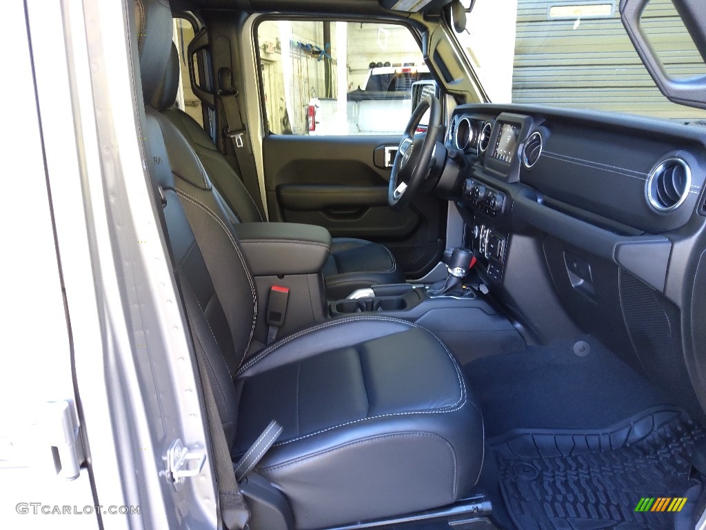 2020 Wrangler Unlimited Sahara 4x4 - Billet Silver Metallic / Black photo #17