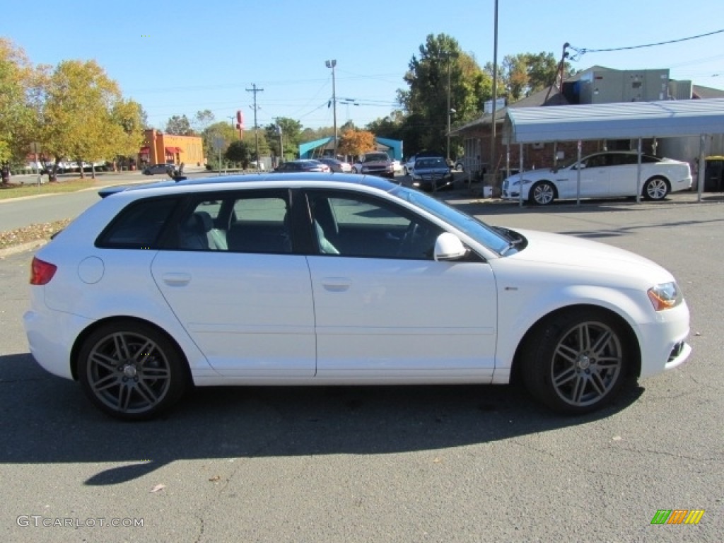 2010 A3 2.0 TFSI - Ibis White / Black photo #11