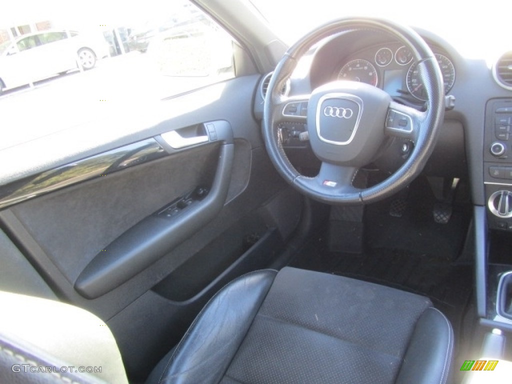 2010 A3 2.0 TFSI - Ibis White / Black photo #12