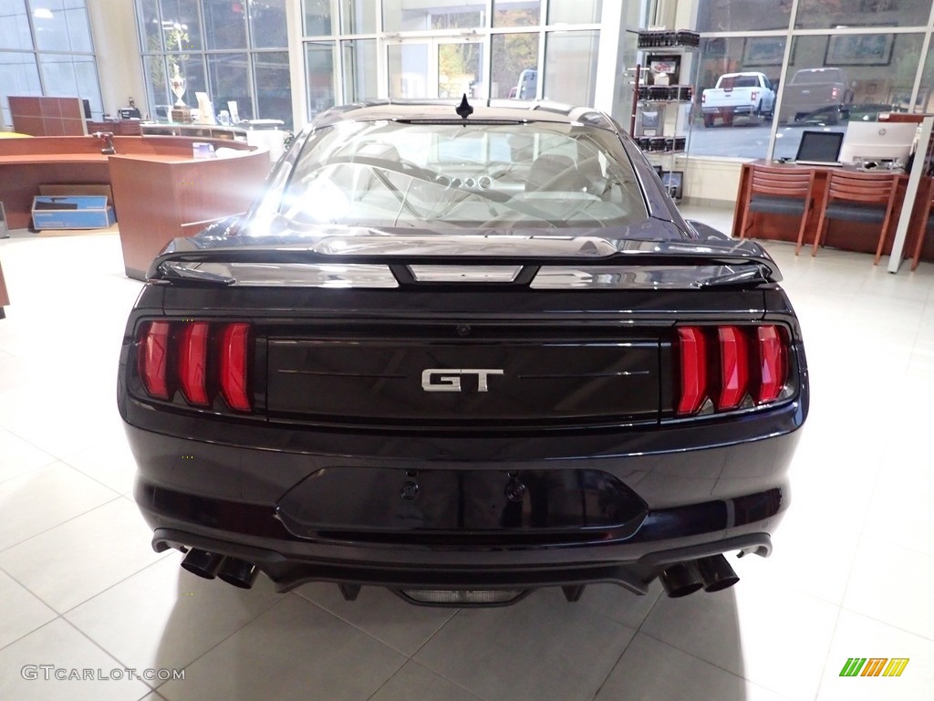 2021 Mustang GT Premium Fastback - Antimatter Blue Metallic / Ebony photo #3