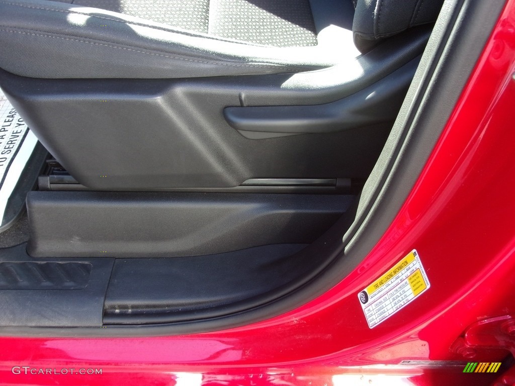 2019 Silverado 1500 Custom Crew Cab 4WD - Red Hot / Jet Black photo #15