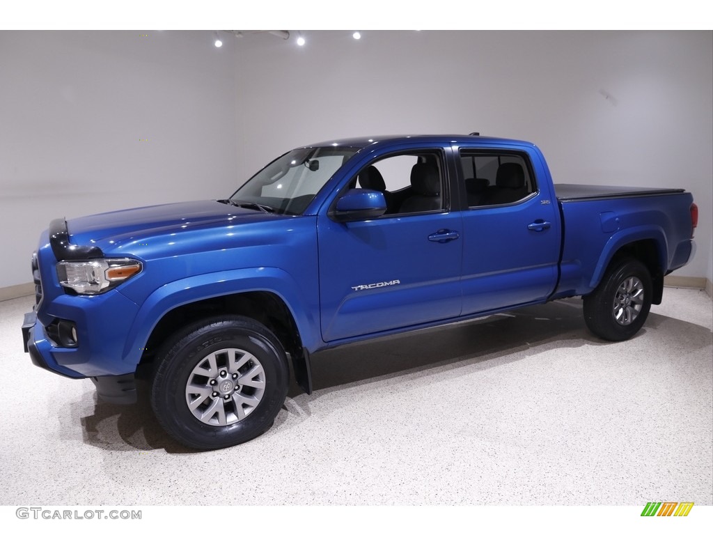 2018 Tacoma SR5 Double Cab 4x4 - Blazing Blue Pearl / Cement Gray photo #3