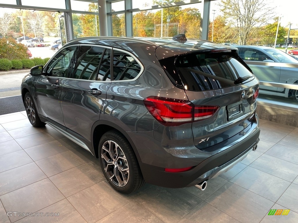 2021 X1 xDrive28i - Mineral Gray Metallic / Black photo #2