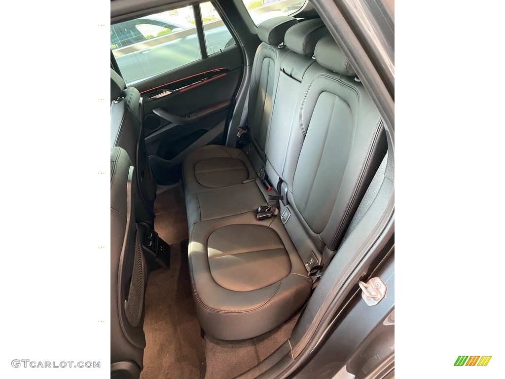 2021 X1 xDrive28i - Mineral Gray Metallic / Black photo #5