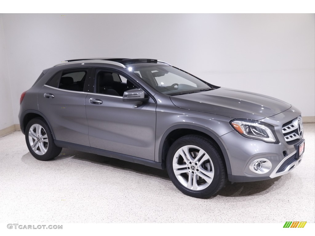 2018 GLA 250 4Matic - Mountain Grey Metallic / Black photo #1