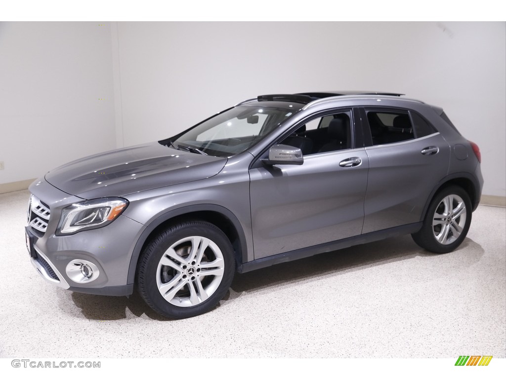 2018 GLA 250 4Matic - Mountain Grey Metallic / Black photo #3
