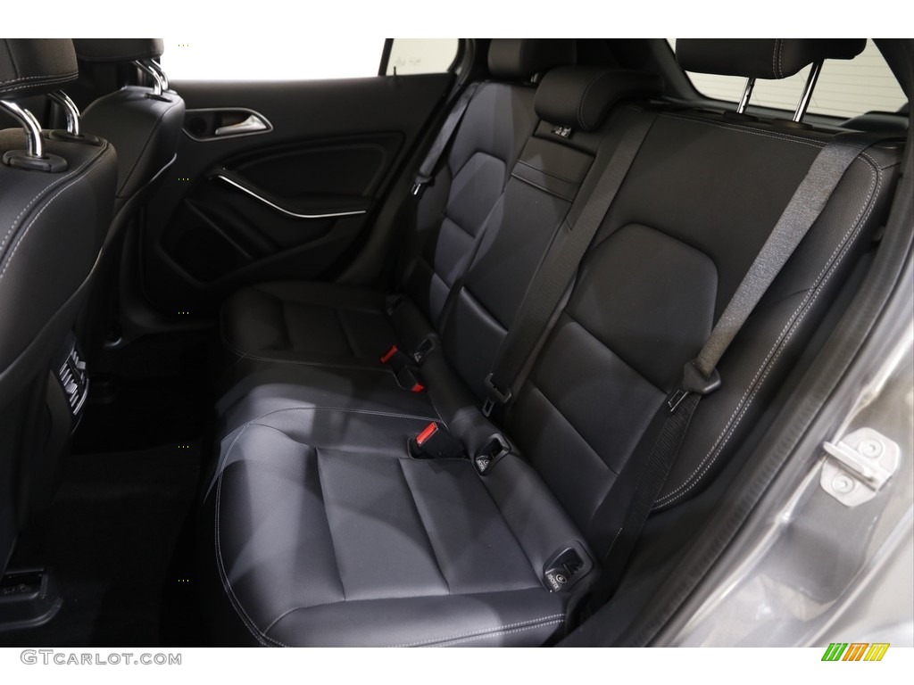 2018 GLA 250 4Matic - Mountain Grey Metallic / Black photo #19