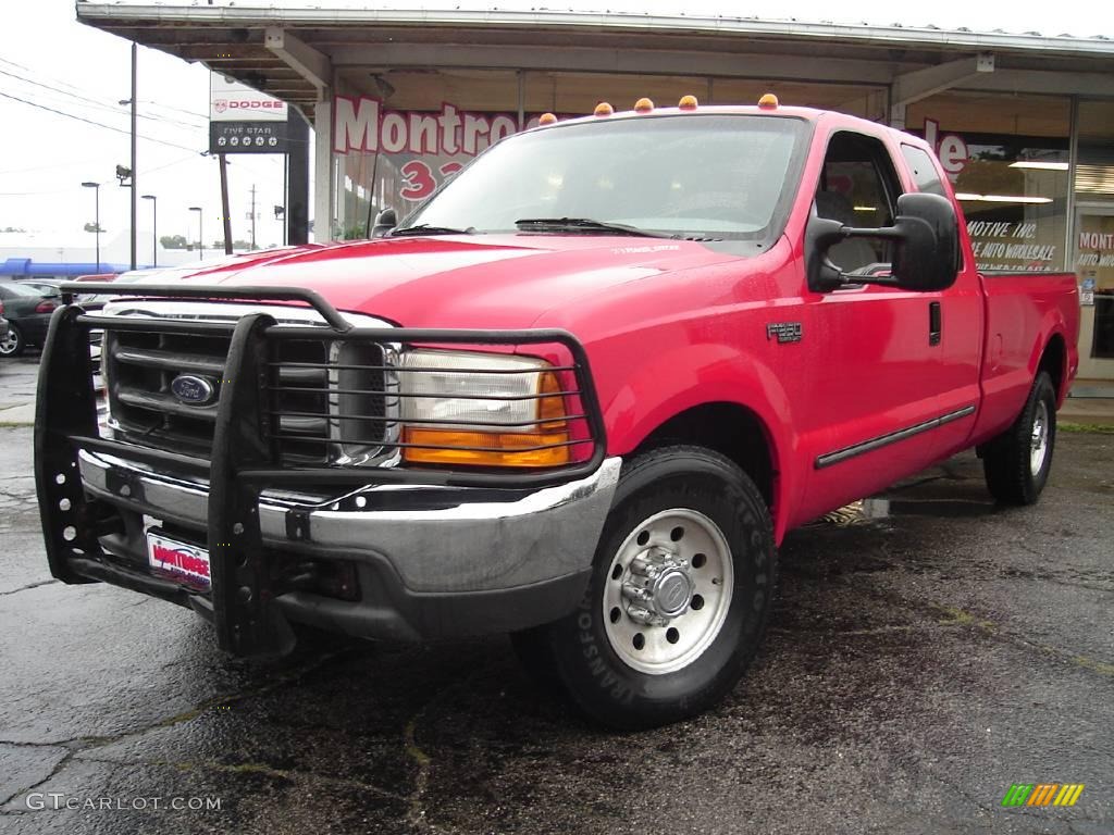 2000 F350 Super Duty XLT Extended Cab - Red / Medium Graphite photo #1