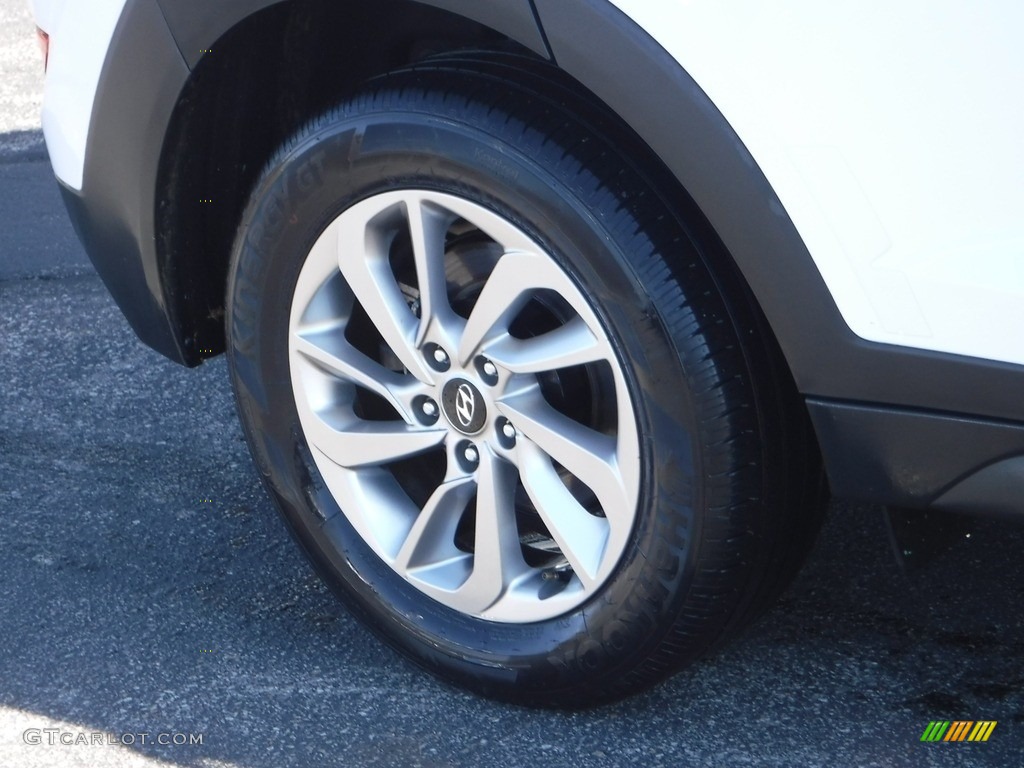 2018 Tucson SE - Dazzling White / Beige photo #3