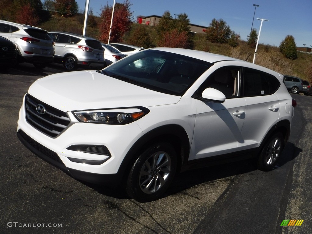 2018 Tucson SE - Dazzling White / Beige photo #5